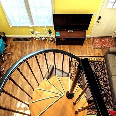 Walkable Elmwood Cottage, No Chores 4Bath 4Br 4Car Buffalo Kültér fotó
